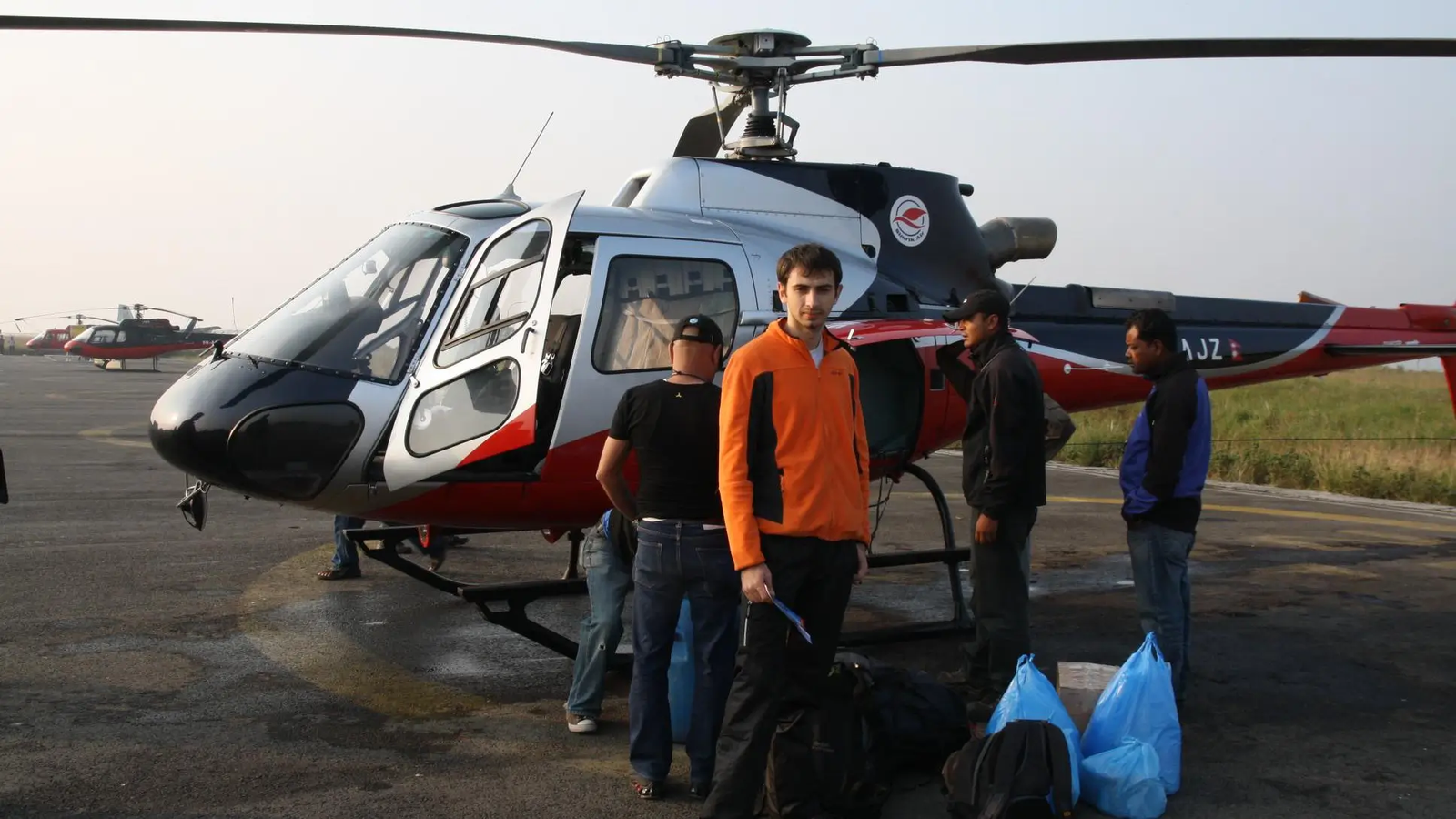 Everest Helicopter Tour from Kathmandu with Nepal Helicopter Service over Himalayas