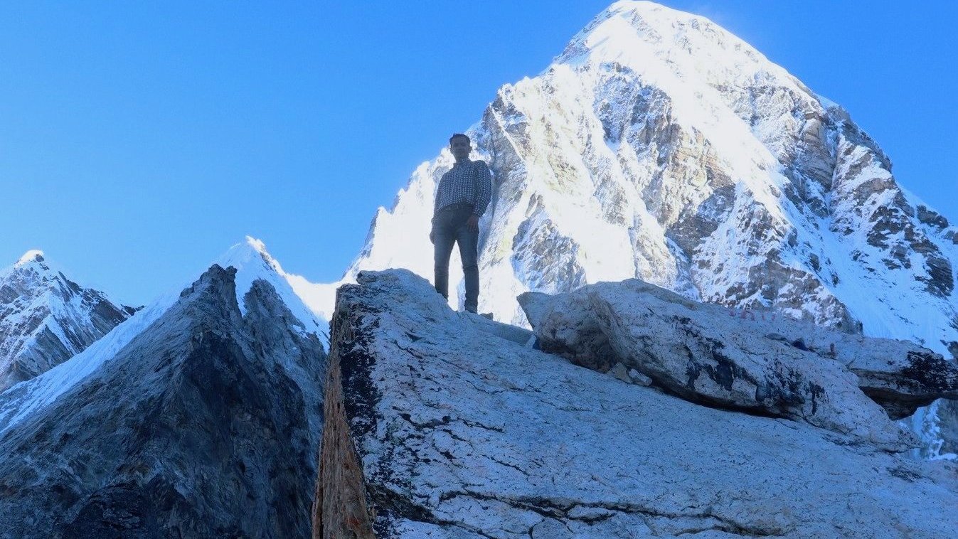 Panoramic view from Kala Patthar Top 5545 m showing Mount Everest, Lhotse, and surrounding Himalayan peaks