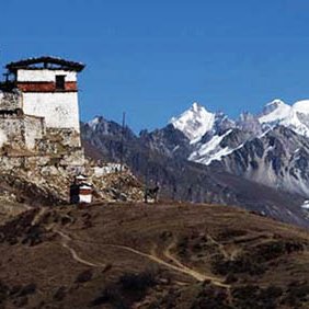 Laya Gasa Trekking Tour