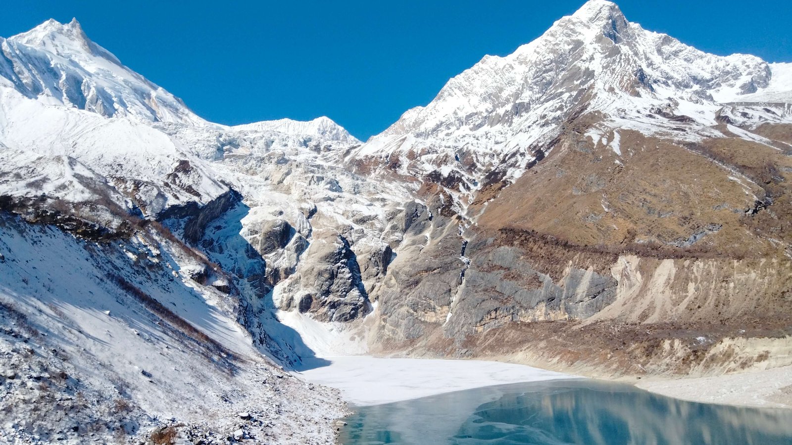 Manaslu Circuit Trek