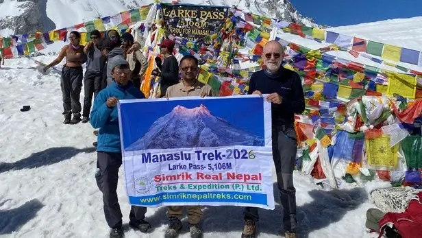 Manaslu Circuit Trek Larke Pass 5106m