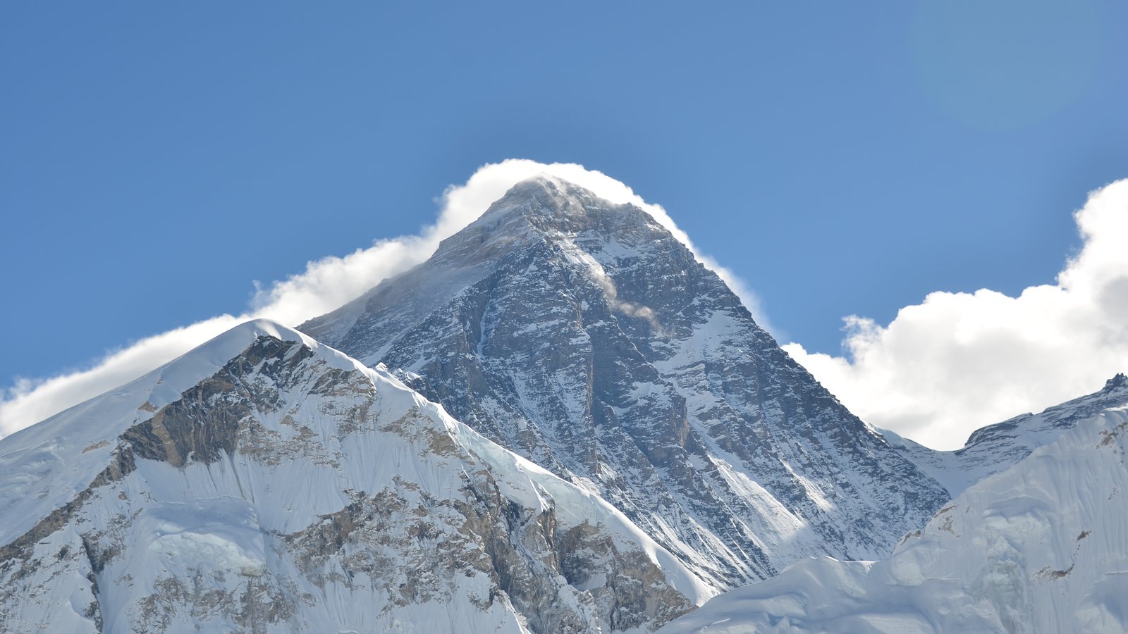 Everest High Pass Trek01