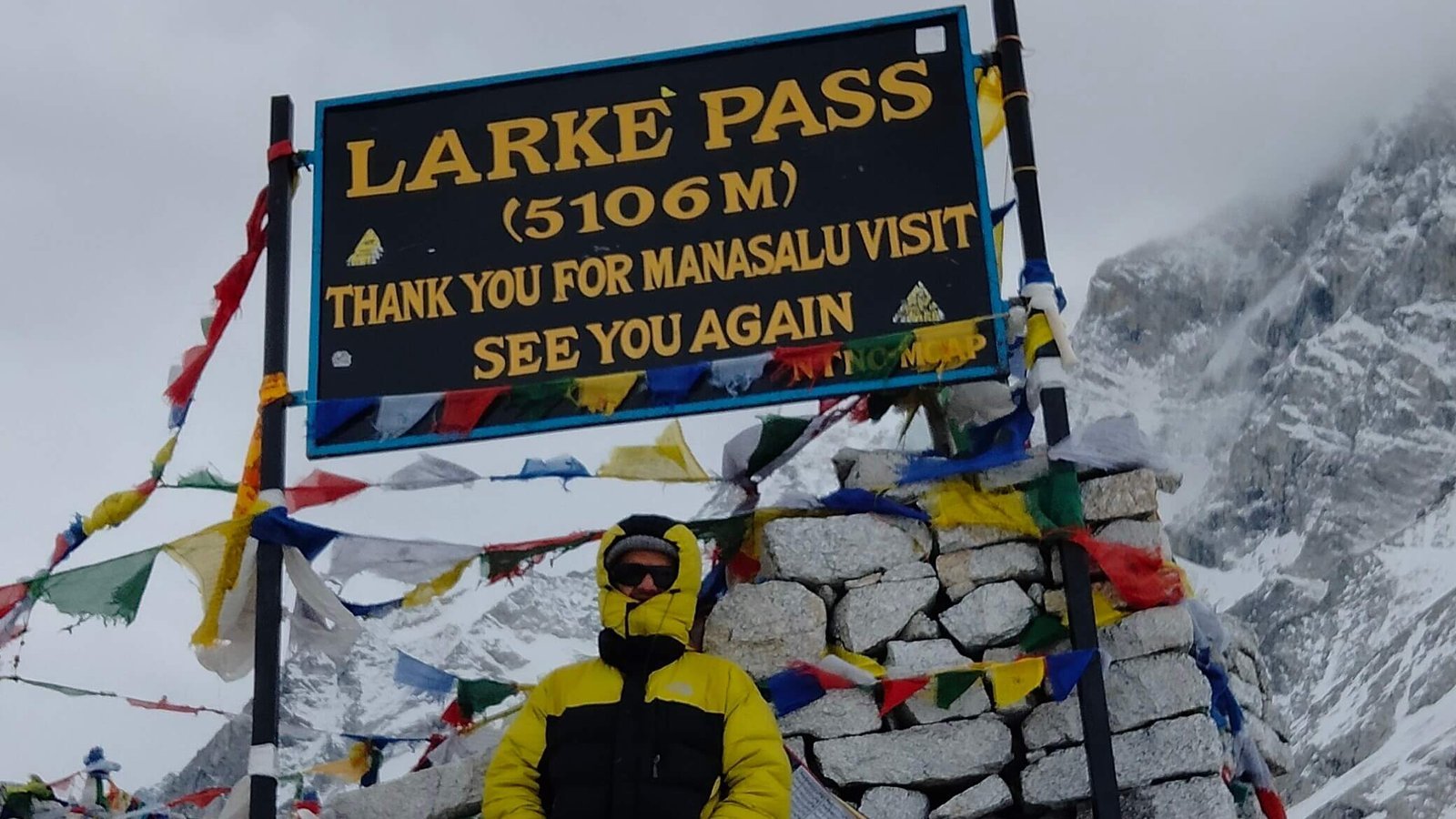 Manaslu Circuit Trek: Larke Pass